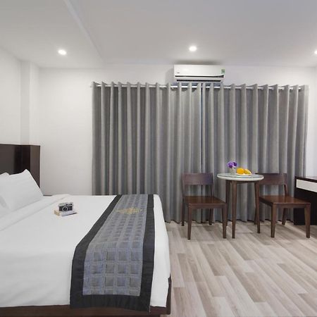 Aoa Danang Beach Hotel Extérieur photo